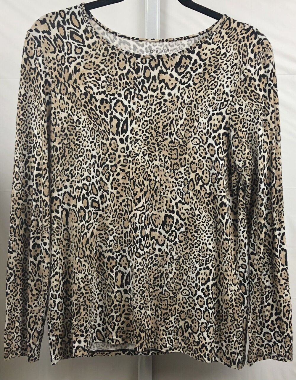 Chico's Top Size 1 Women (M/8) Animal Print Stretch The Ultimate Tee Comfort Top